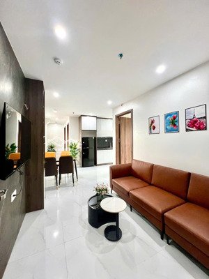 cho thuê căn 2 ngủ 1 khách 2 wc ở ngõ thái thịnh 1,đống đa (thông đường láng)