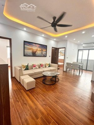 chính chủ bán nhà mặt ngõ phân lô ô tô tránh vỉa hè kinh doanh yên lãng -dt 94m*5 tầng giá 23,4 tỷ