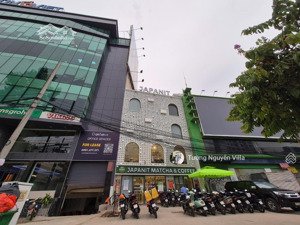 bán nhà mặt phố 123 cách mạng tháng 8, p. bến thành, quận 1, 8x15m, tường villa 