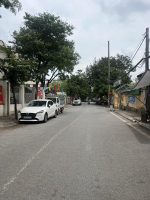 bán gấp 78m mt5,2m, đất cổ nhuế, ngõ thông ô tô đỗ cửa, giá: 14.8 tỷ lh 