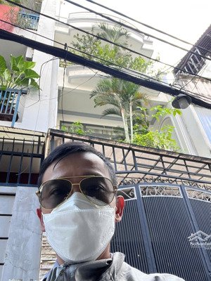 bán nhà vip có sân vườn thích quảng đức 4*22m nở hậu 4,6m dtsd 188m2 oto đổ cửa