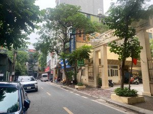 mặt phố cảm hội - sát lò đúc - sổ vuông - chỉ 39.8 tỷ