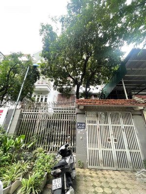 bán biệt thự khuất duy tiến giá rẻ như cho vị trí đắc địa kinh doanh siêu đỉnh, chỉ 270 tr/m2