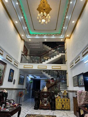 5x30 tô ngọc vân, gò vấp. nhà chính chủ 4 tấm. đường 8m vị trí mở công ty