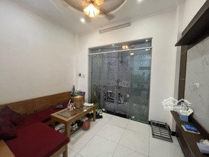 bán nhà kim đồng 45m 4t, nhà đẹp ở luôn, 2 thoáng , gần phố, oto đỗ, ngõ thông