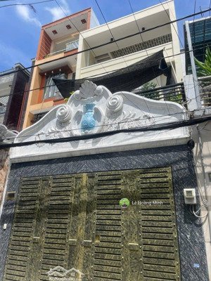 nhà phố 5m x 20m. 3 tầng mặt tiền hẻm nhựa 7m thông 1/ huỳnh thị hai.