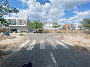 1 bước chân đến ga metro! lô 125m2 - 2tỷ2, gần mt 25b tt hiệp phước, cửa ngõ sân bay lt, thổ 100%