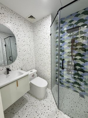 bán căn hộ vip 2420 toà oc2b view đông nam đẹp nhất trong các loại view mường thanh viễn triều