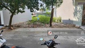 tôi có lô đất gần kcn cầu tràm cần bán, dt: 120m2 / 627 triệu ( sổ hồng đầy đủ ) - mt 6m hẻm oto,