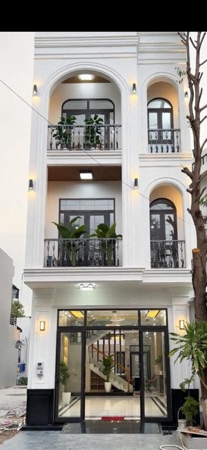 bán nhà đẹp 2 lầu trung tâm thủ dầu một chỉ 2.85 tỷ, tp hồ chí minh