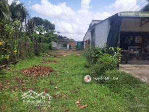 cần bán lô mặt tiền thầy cai ( xã phú hưng ), 100m2 giá: 700tr bao sang tên / sdt: 