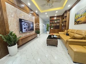 phố trần cung với 10,8 tỷ vnd, 7 tầng, nội thất long lanh, không gian sống thoải mái và tiện nghi.