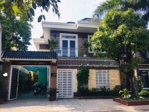 cho thuê nhà biệt thự, đường phạm ngọc thảo, tân phú, nhà 1 trệt, 1 lầu, sân thượng