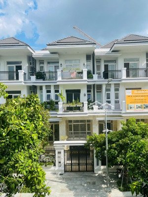 new. chủ nhà thân thiện gửi cho thuê biệt thự the peak garden ngay cổng kdc giá chỉ 27tr/tháng