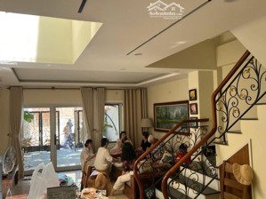 sơn trà - villa 3 tầng sát biển mỹ khê - đầy đủ tiện ích - chỉ 12 tỷ x.