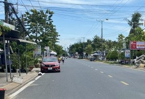 bán đất tặng nhà - mặt tiền lâm quang ky - trung tâm rạch giá