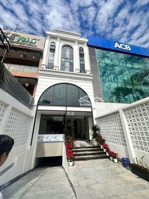 chính chủ cho thuê tòa nhà mt trần não, quận 2 - 7x25m - hầm 5 tầng thang máy - giá rẻ