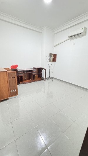 bán nhà hẻm 1/ tôn đản ngang 8m 5 phòng ngủ, quận 4