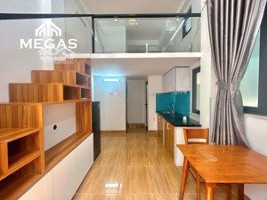trống ra 2 phòng gác full nội thất cao cấp nằm ngay ngã tư thủ đức - đại học sư phạm kỹ thuật