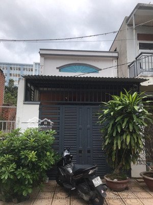 chính chủ bán nhà mặt tiền số 96 đường đặng huy trứ, nha trang 71,4m2 sổ hồng riêng, gần biển