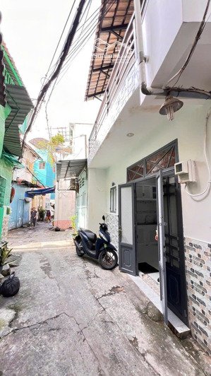 cần bán căn nhà nhỏ đường nguyễn văn nghi p7 gò vấp vị trí gần mặt tiền