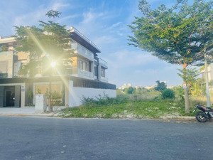 lô biệt thự gói 4 mỹ gia, đường to 16m, hướng tây, cạnh sông, giá chỉ 36.5 triệu/m2(bao tất cả)