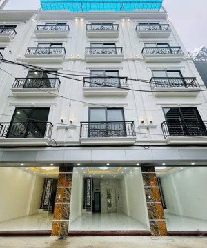 bán nhà riêng tháng máy xịn sò dt 42m2, ô tô vào nhà - gara ô tô - vị trí vàng - cực đẹp
