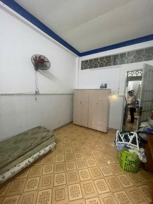 bán nhà trệt lầu hxh nguyễn văn công p3 gò vấp đúc btct đầy đủ tiện nghi giá chỉ 4.2 tỷ tl