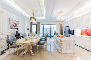 chính chủ tôi bán căn hộ tòa bộ kh và đt quan hoa. dt 108m2, 3pn, 2vs full đồ sửa đẹp