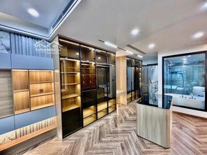 nhà mặt phố nguyễn văn cừ 7 tầng tm đẹp long lanh full nội thất 60m. 7 tầng. mt 4m chào 33.5 tyr