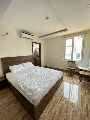 chủ cần bán gấp khách sạn 6 tầng khuê mỹ đông 7, dòng tiền 70 tr/tháng