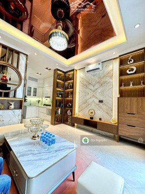 cực hiếm, hơn 6 tỷ, bán nhà nguyễn văn cừ - 43m2 x5 tầng - ô tô vào - dân trí cao - nhà mới ở ngay