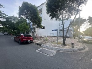 khan hiếm. bán gấp lô 2mt compound fideco thảo điền quận 2. 140m2(7x20m) giá chỉ 30tỷ