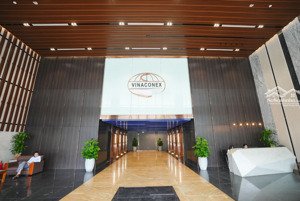 cho thuê vp tòa nhà vinaconex diamond tower chợ mơ dt 155m2 giá 275k/m2/th miễn phí dịch vụ 6 tháng