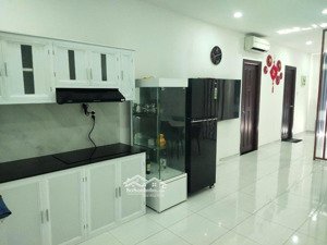 cho thuê căn hộ 2pn, 1wc, 84m2 tại phan văn trị, p11, q5, 11 triệu vnd. lh 