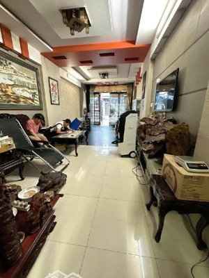 cho thuê nhà hẻm 8m có lề thoại ngọc hầu, tân phú, dt 80m2, đúc 3,5 tấm, giá chỉ 17tr tl