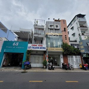 bán gấp mt trần quang diệu q3, 7.5x20m nở hậu 11m, 3 tầng vị trí hiếm giá chỉ 58 tỷ