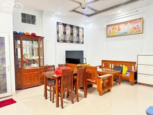 Hàng Hiếm !!!Nhà bán ngay gần tàu điện trên cao, Hồ Mỗ Lao, đường Trần Phú -7tỷx