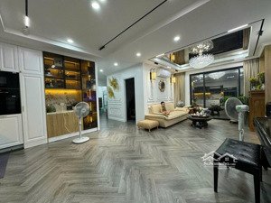 bán gấp căn hộ 3pn, 2wc, 102m2 siêu đẹp tại green stars,full nội thất xịn.lh: hằng)