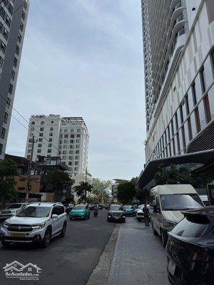 bán nhà phố trung tâm nha trang cách quảng trường 2/4 năm phút đi bộ