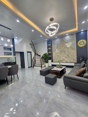cho thuê nhà mới nguyên căn 56m2 có sân riêng để tại ngõ hoà bình 3, minh khai, 16 triệu