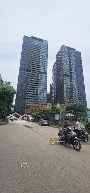 bán nhà 42 tây hồ, dt 240m2 - mt 8.8m, giảm 7 tỷ còn 88.5 tỷ, thang máy, đón đầu nhà hát opera