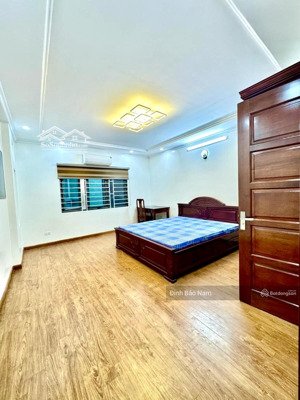 nhà đẹp 5 tầng nguyễn ngọc vũ - cực hiếm - ngõ rộng thoáng - 25m ra ô tô tránh - full nội thất