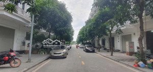 bán liền kề kiến hưng 70m vị trí đẹp đường 24