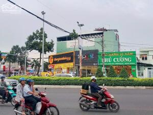cho thuê nhà mặt tiền đường nguyễn văn linh, diện tích 180m2, giá thuê 60 triệu