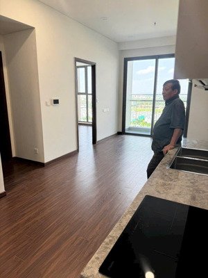 hàng hiếm! căn 2n toà h2 tầng trung nội thất nb, 55m2 view đb sẵn sổ - giá bán 4 tỷ 380 bao phí