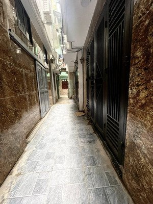 bán nhà riêng tại bạch mai, 6,6 tỷ, 40m2, 3pn, 4wc, giá ưu đãi