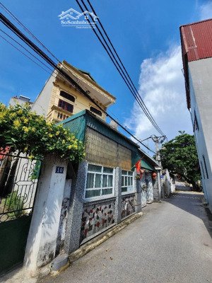 b_á_n - gấp*chỉ 13,5 tỷ kiêu kỵ *3 tầng 155m- mt9,4m +15m - lô góc - ngõ thông ô tô đi