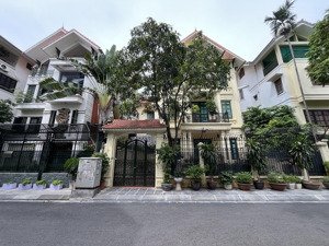 bán biệt thự kđt định công - diện tích 150m2 - mặt tiền 10m - khu cán bộ cao cấp - giá 50 tỷ