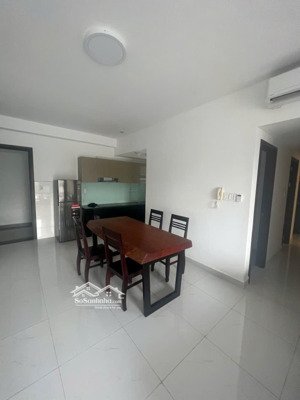 hot cho thuê căn 3 phòng ngủ nhà đẹp mới khu ruby có ban công view công viên 16ha